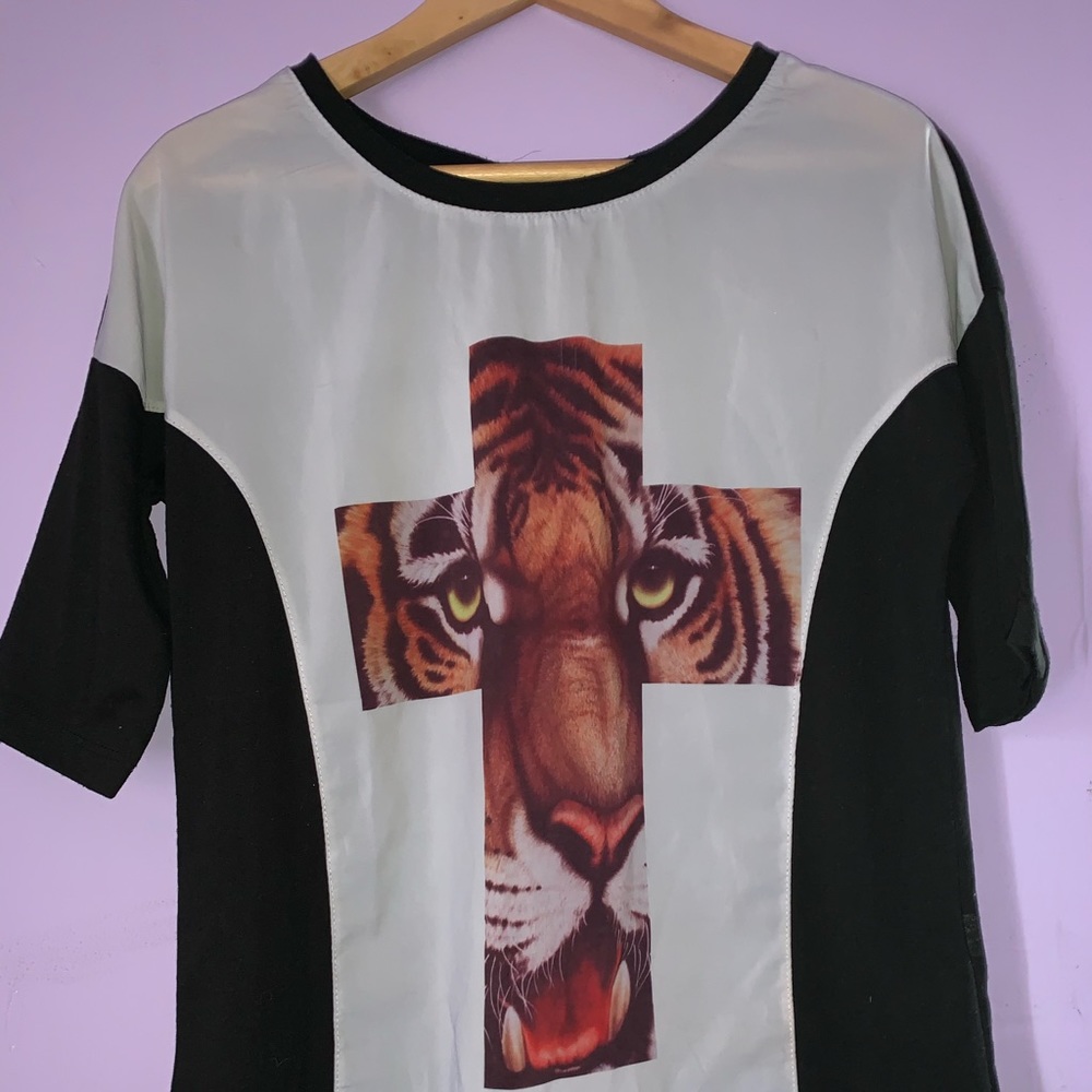 Tiger shirt